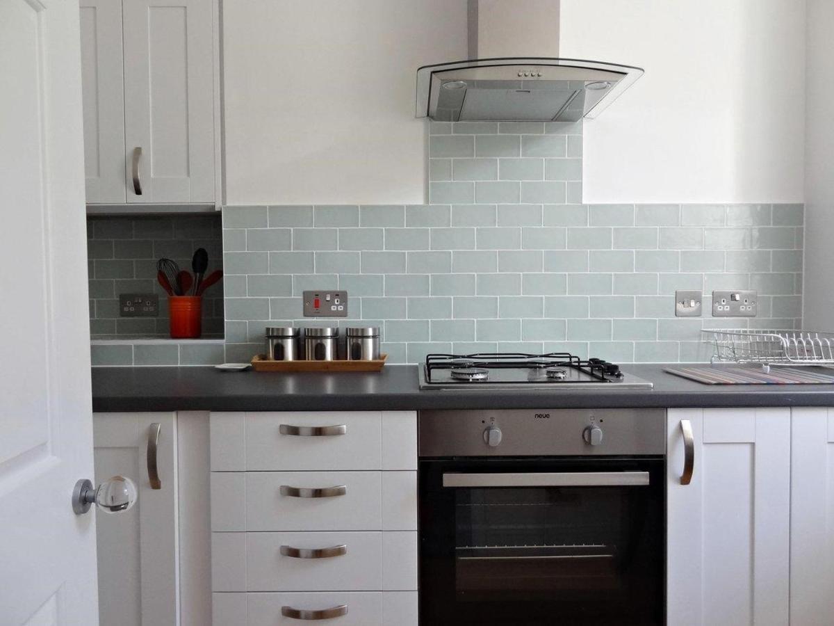 Regency - Marine Square By Crown Gardens *
